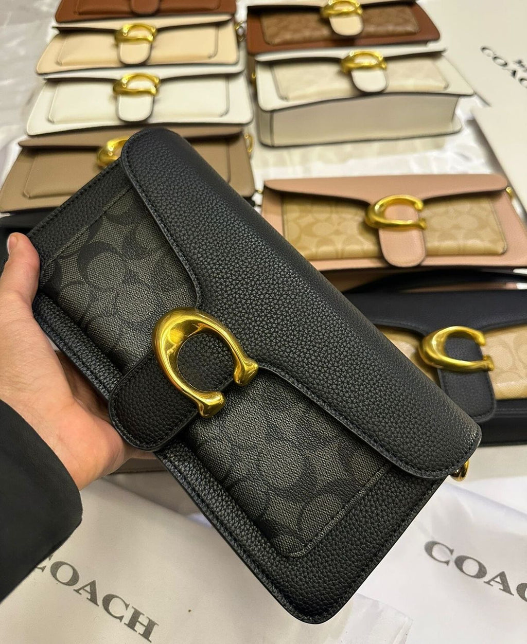 The Élise Shoulder Bag